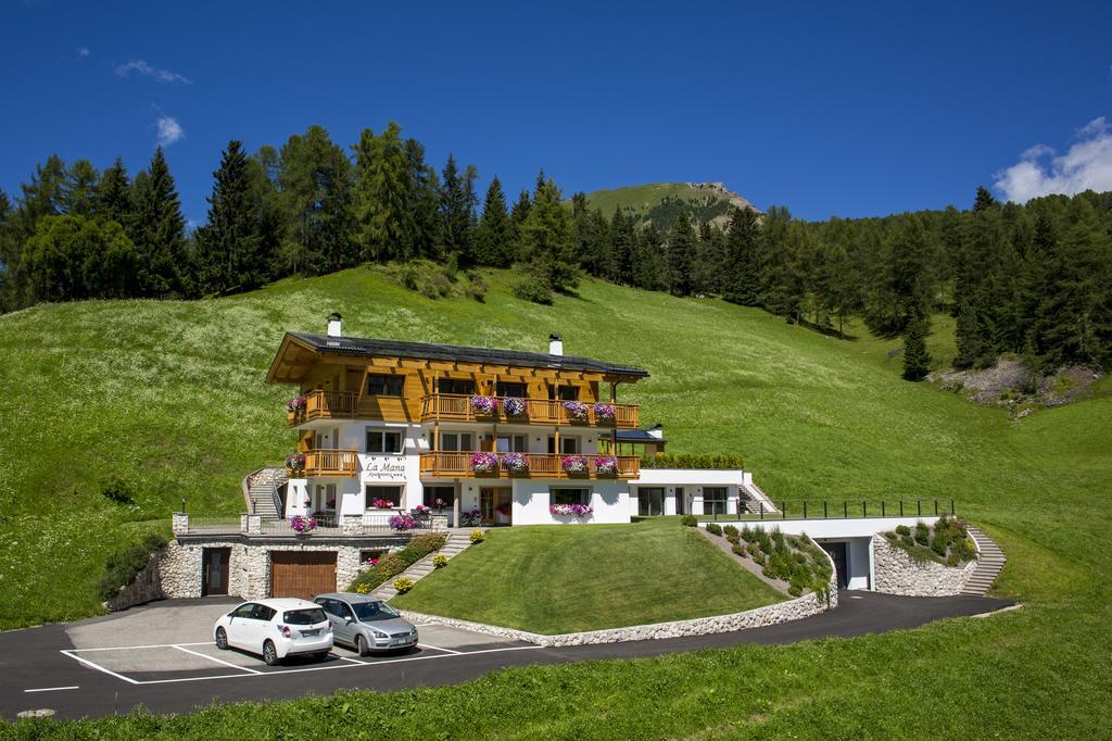 Apartments La Mana Santa Cristina Val Gardena Exteriör bild